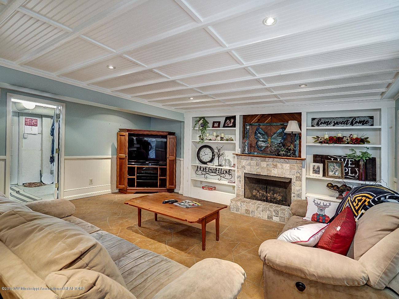 458 East Sweetwater Road Byhalia, MS 38611 - Photo 31 of 34 Gorgeous ceilings