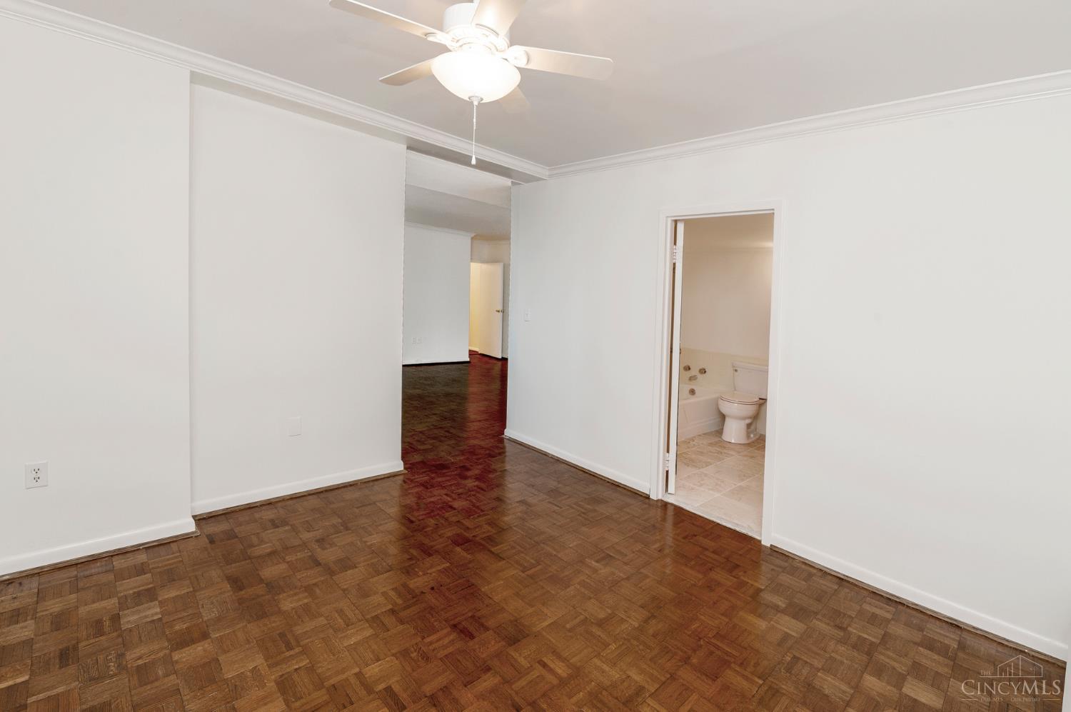 2444 Madison Road, Unit 708 Cincinnati, OH 45208 - Photo 32 of 43 Gallery Image 32
