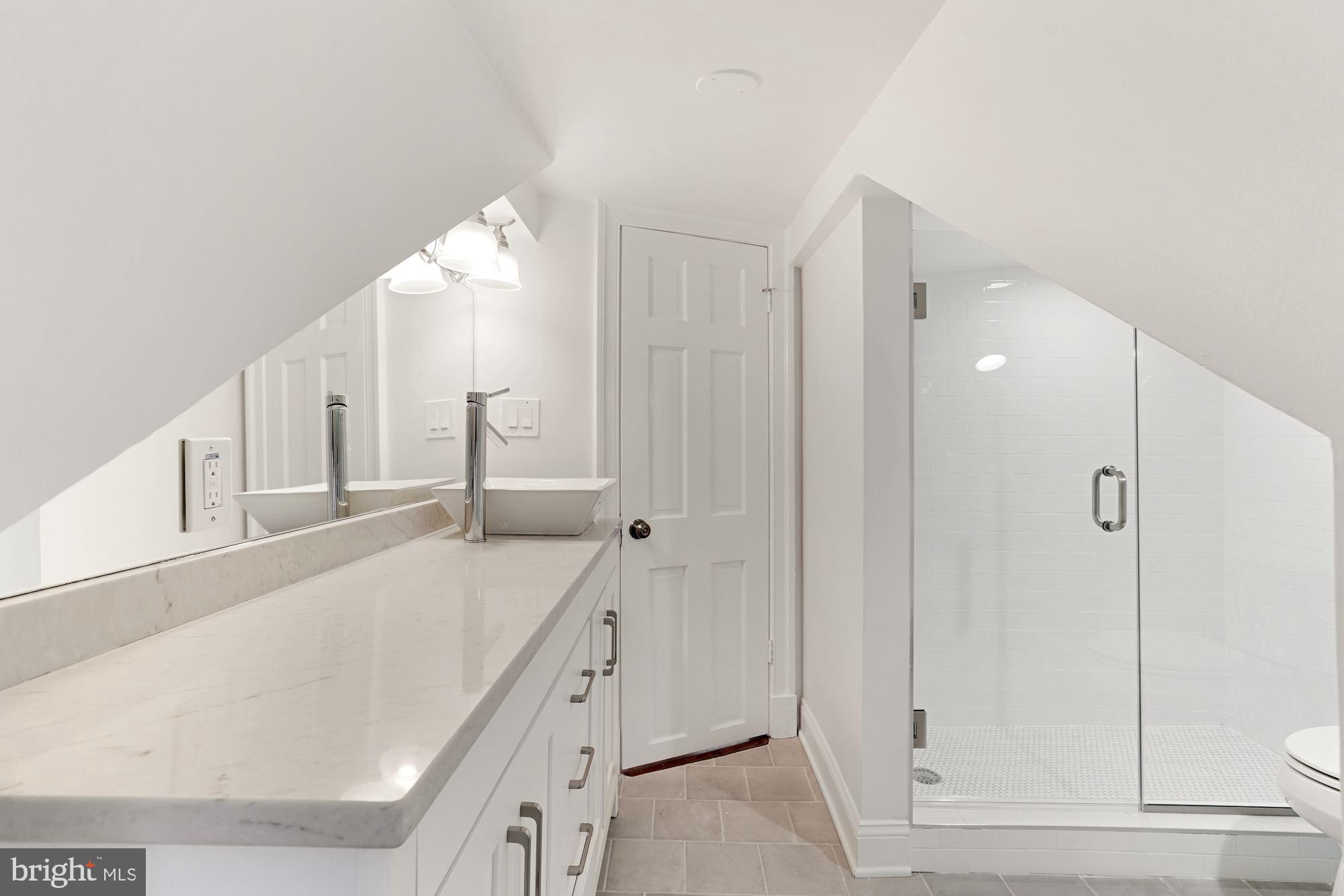 1675 Wisconsin Avenue Northwest Washington, DC 20007 - Photo 33 of 36 Bathroom #2