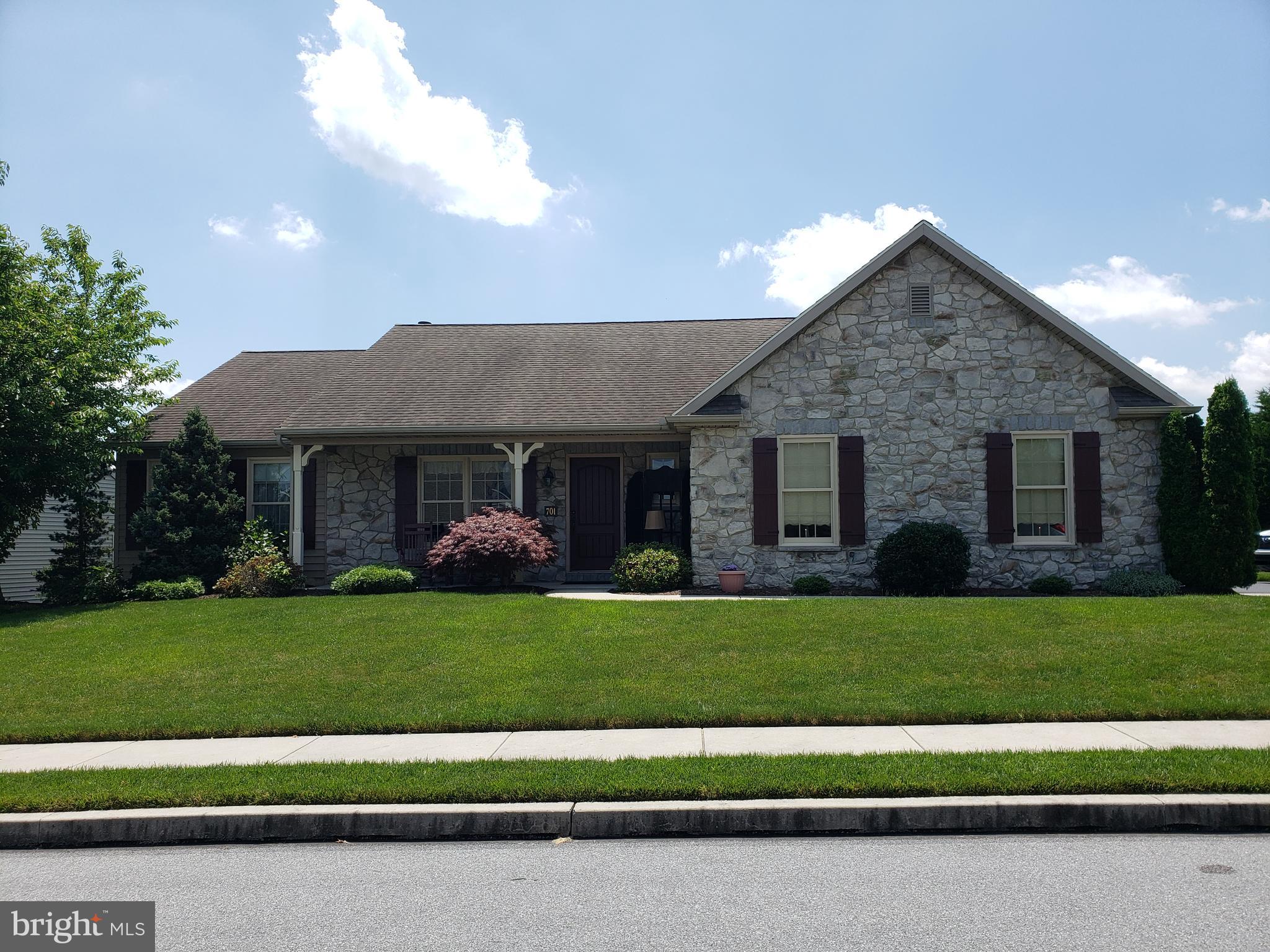 701 Heather Ridge Manheim, PA 17545 - Photo 1 of 40 Gallery Image 1