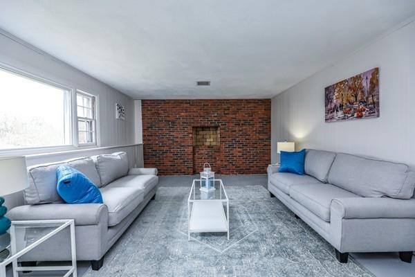 95 Pilgrim Road Braintree, MA 02184 - Photo 8 of 37 Gallery Image 8