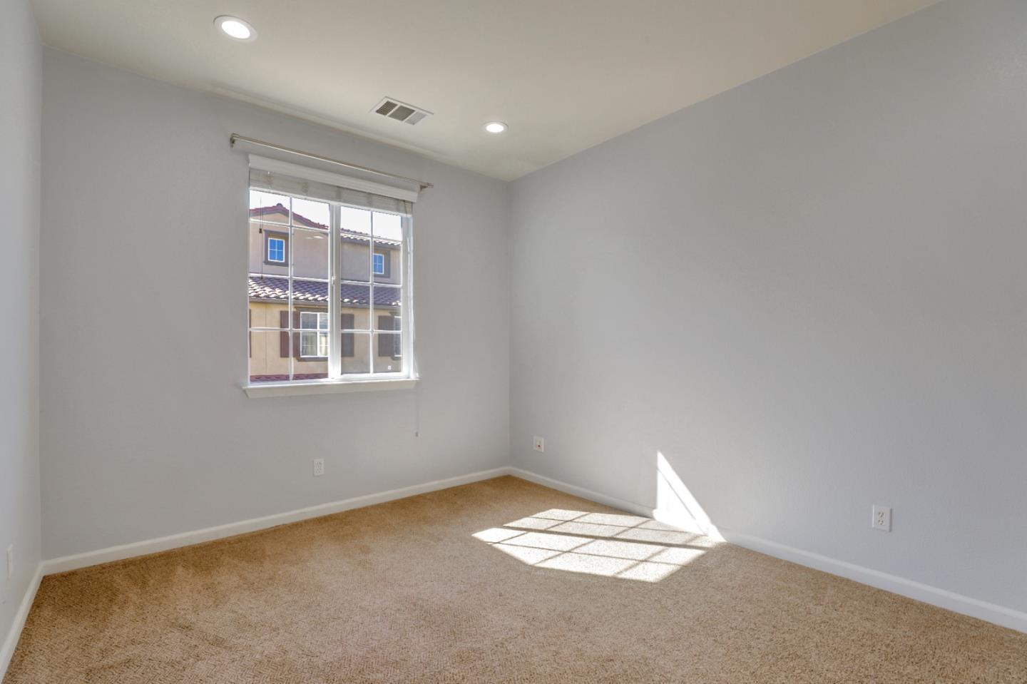5090 Fioli Loop San Ramon, CA 94582 - Photo 18 of 36 a view of empty room