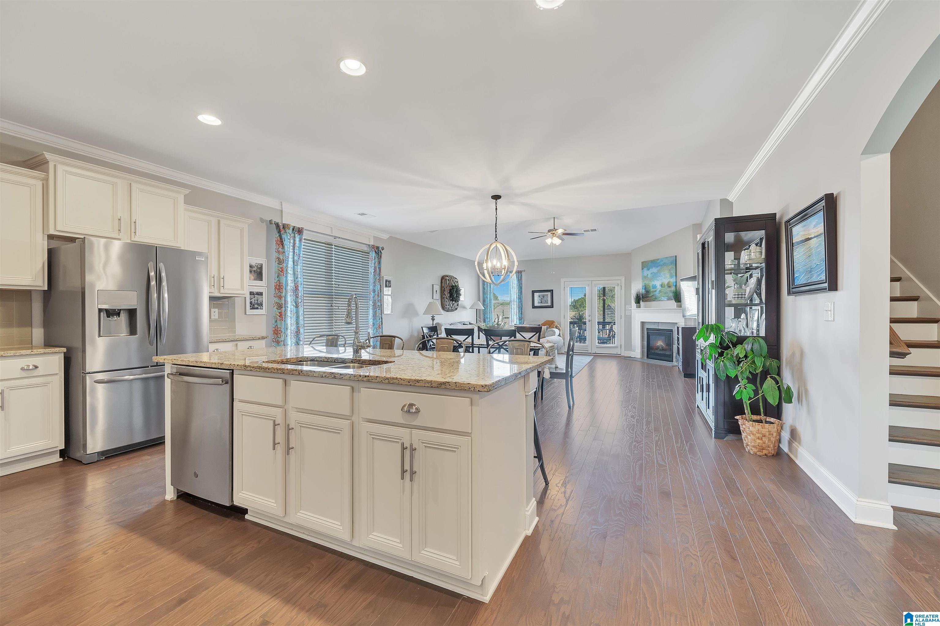 4023 Laura Lane Chelsea, AL 35043 - Photo 3 of 47