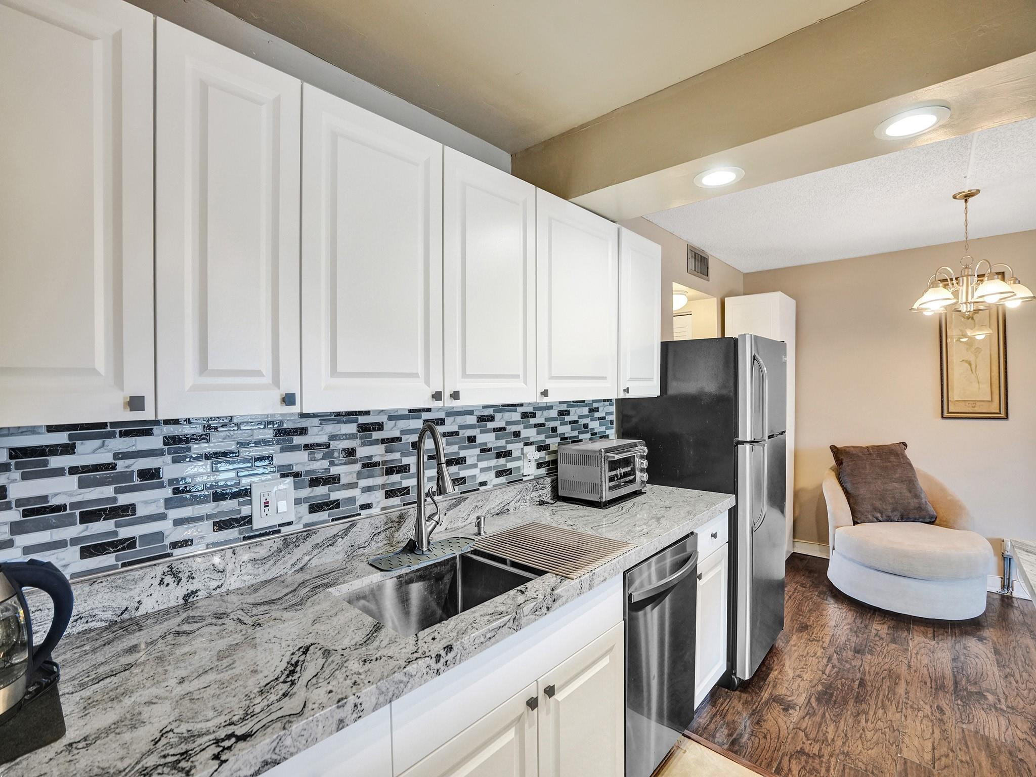 3014 Cornwall East Boca Raton, FL 33434 - Photo 12 of 40 Photo 12