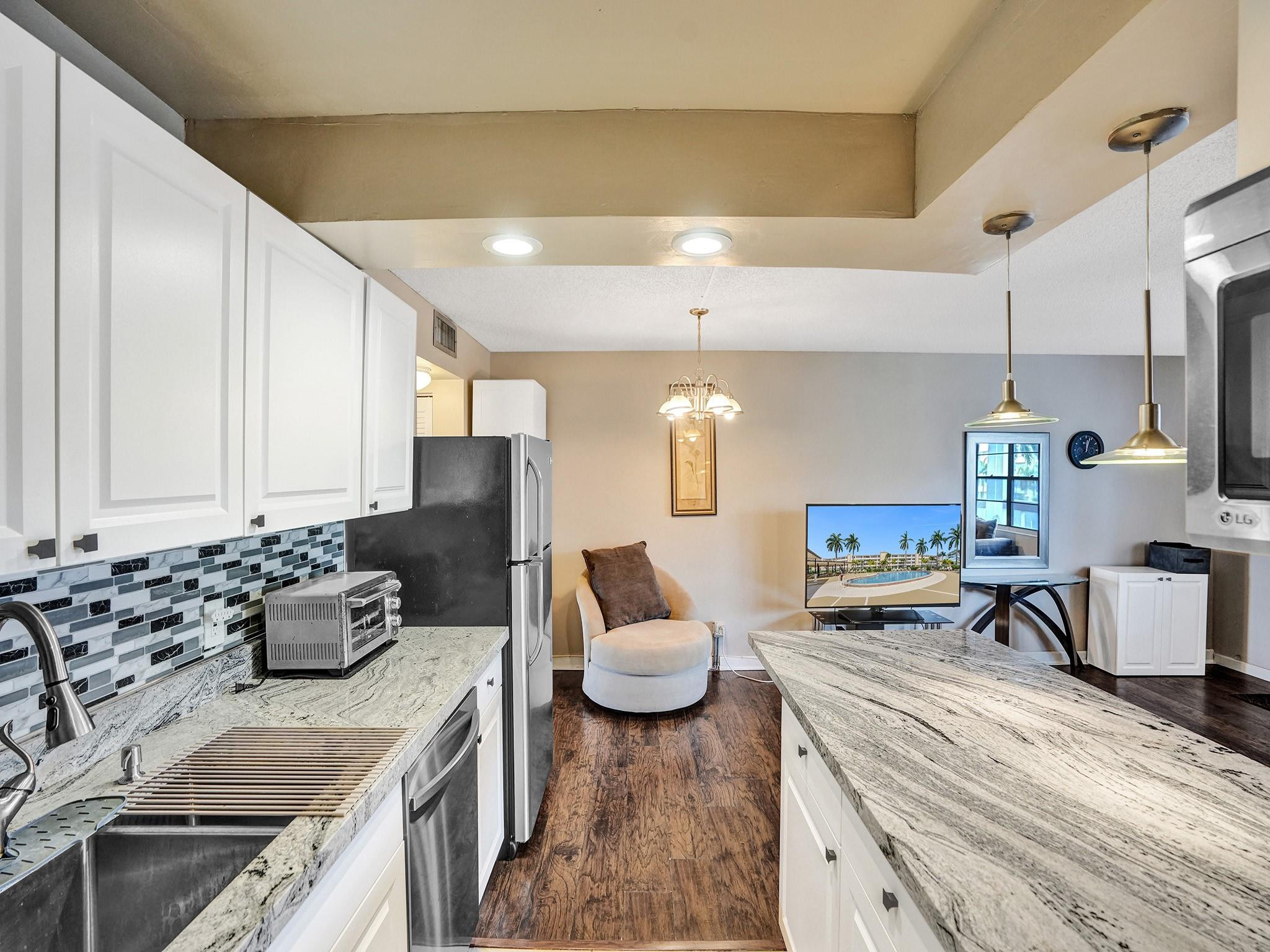 3014 Cornwall East Boca Raton, FL 33434 - Photo 13 of 40 Photo 13