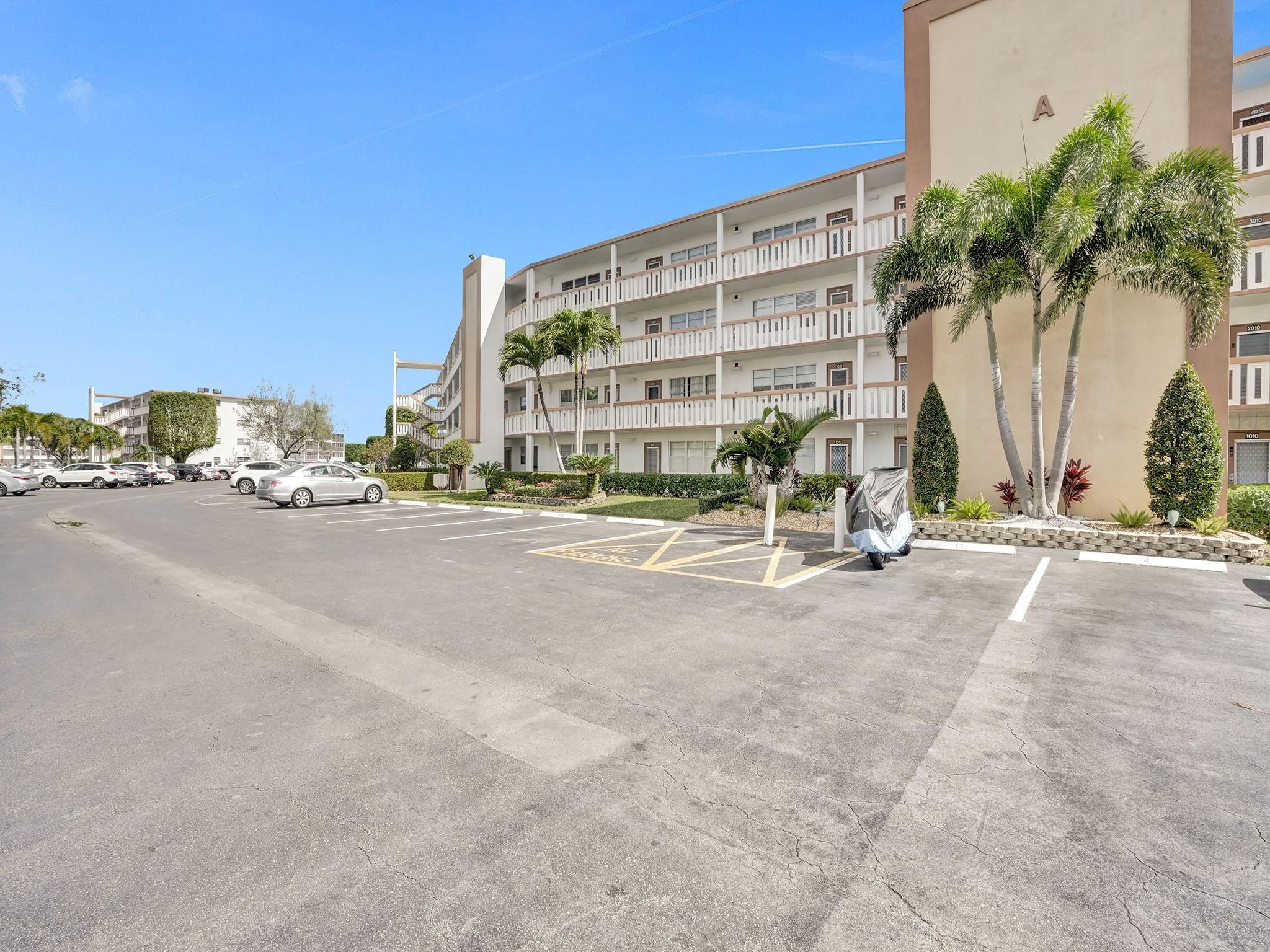 3014 Cornwall East Boca Raton, FL 33434 - Photo 33 of 40 Photo 33