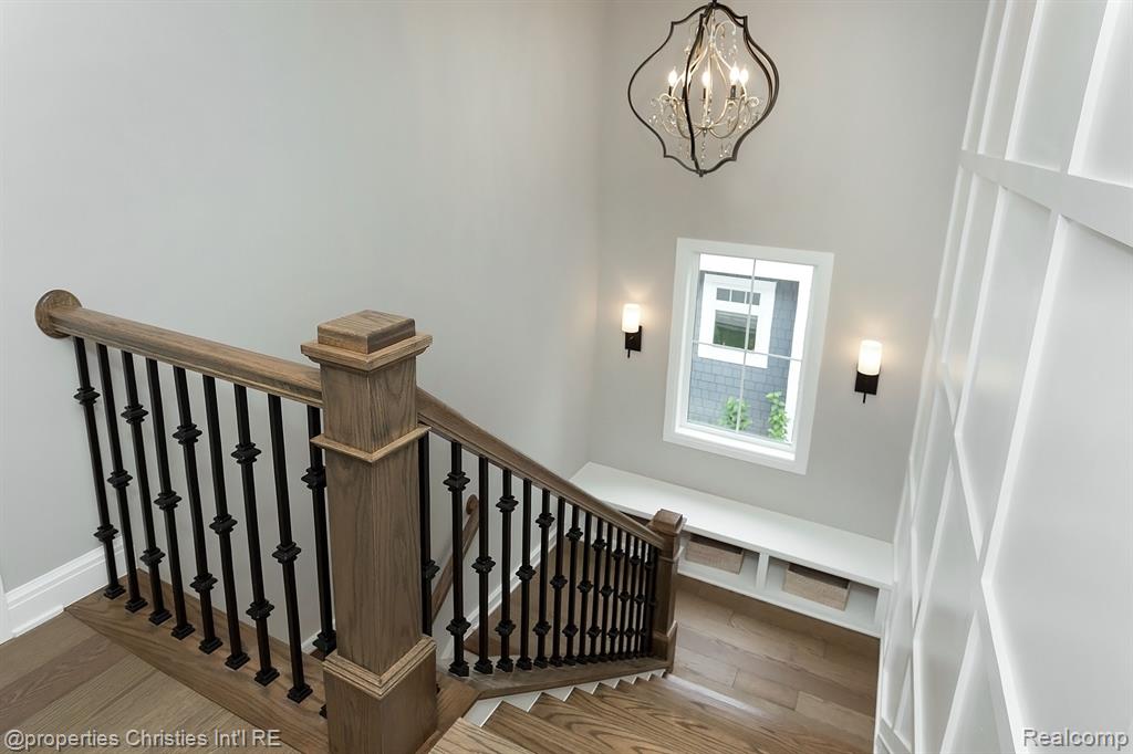 2043 Yorkshire Road Birmingham, MI 48009 - Photo 32 of 65 Gallery Image 32