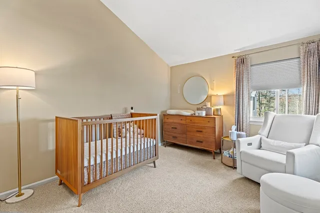 a view of livingroom with furniture