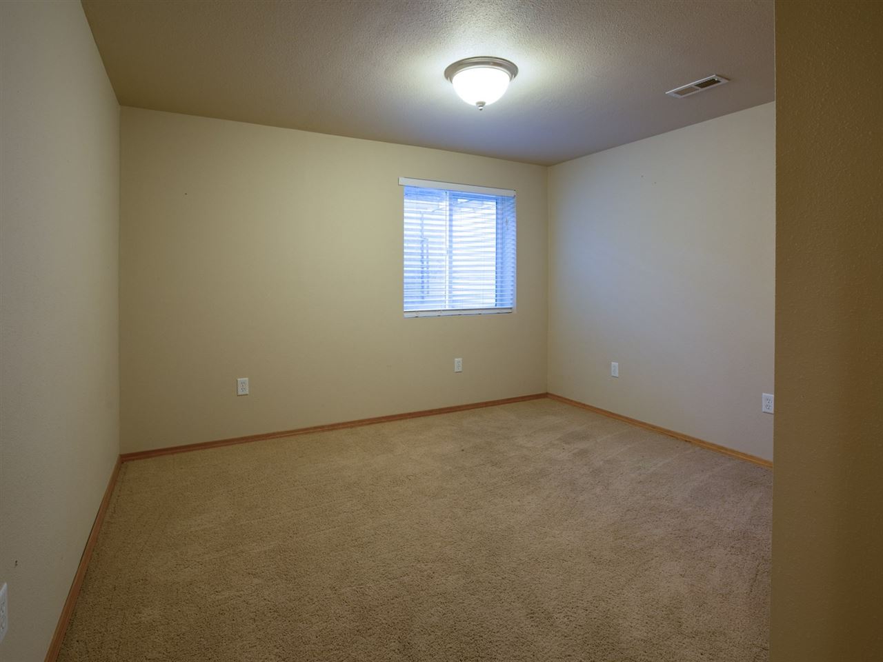 1135 South Moen Road Greenacres, WA 99016 - Photo 16 of 20 Gallery Image 16