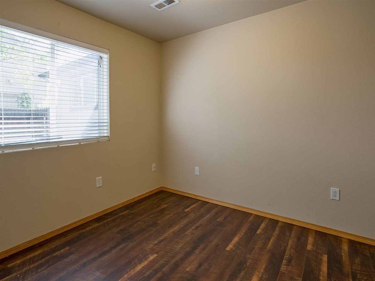 1135 South Moen Road Greenacres, WA 99016 - Photo 8 of 20 Gallery Image 8