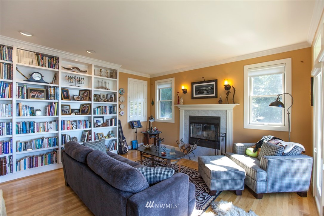 804 Fieldston Road Bellingham, WA 98225 - Photo 19 of 40 a living room with furniture and a fireplace
