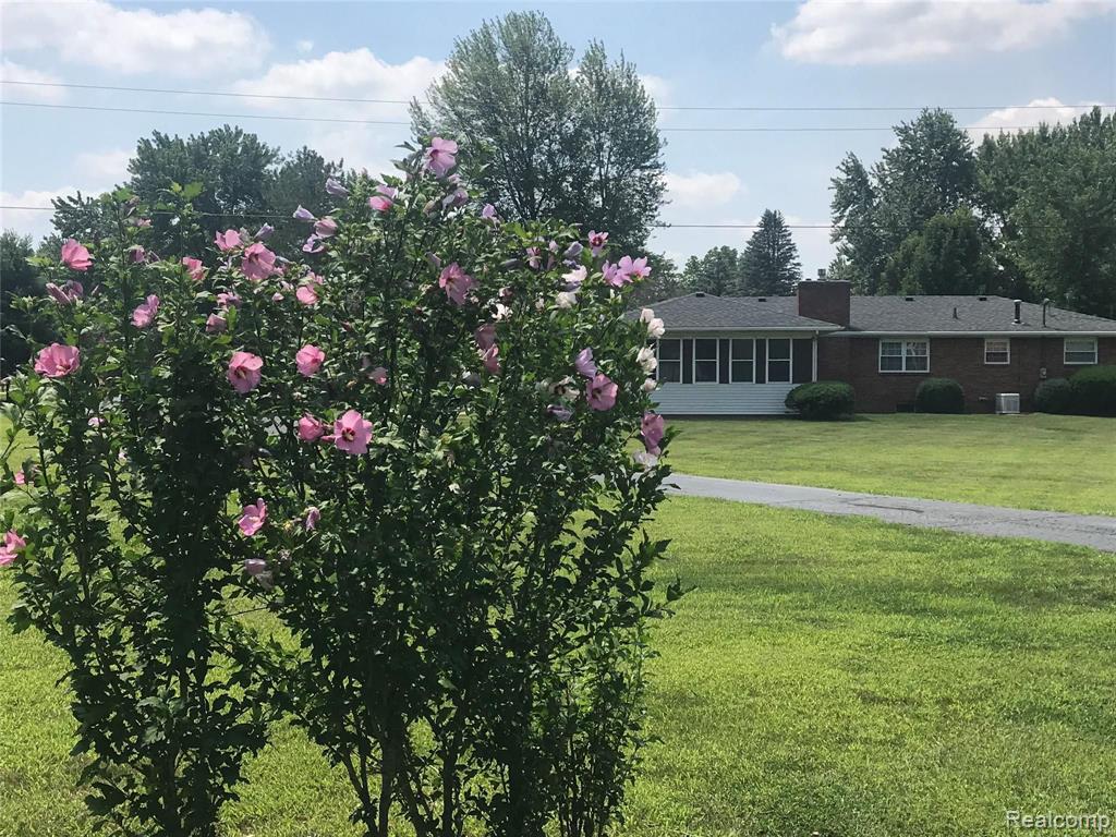 2384 West Labo Road Carleton, MI 48117 - Photo 22 of 63