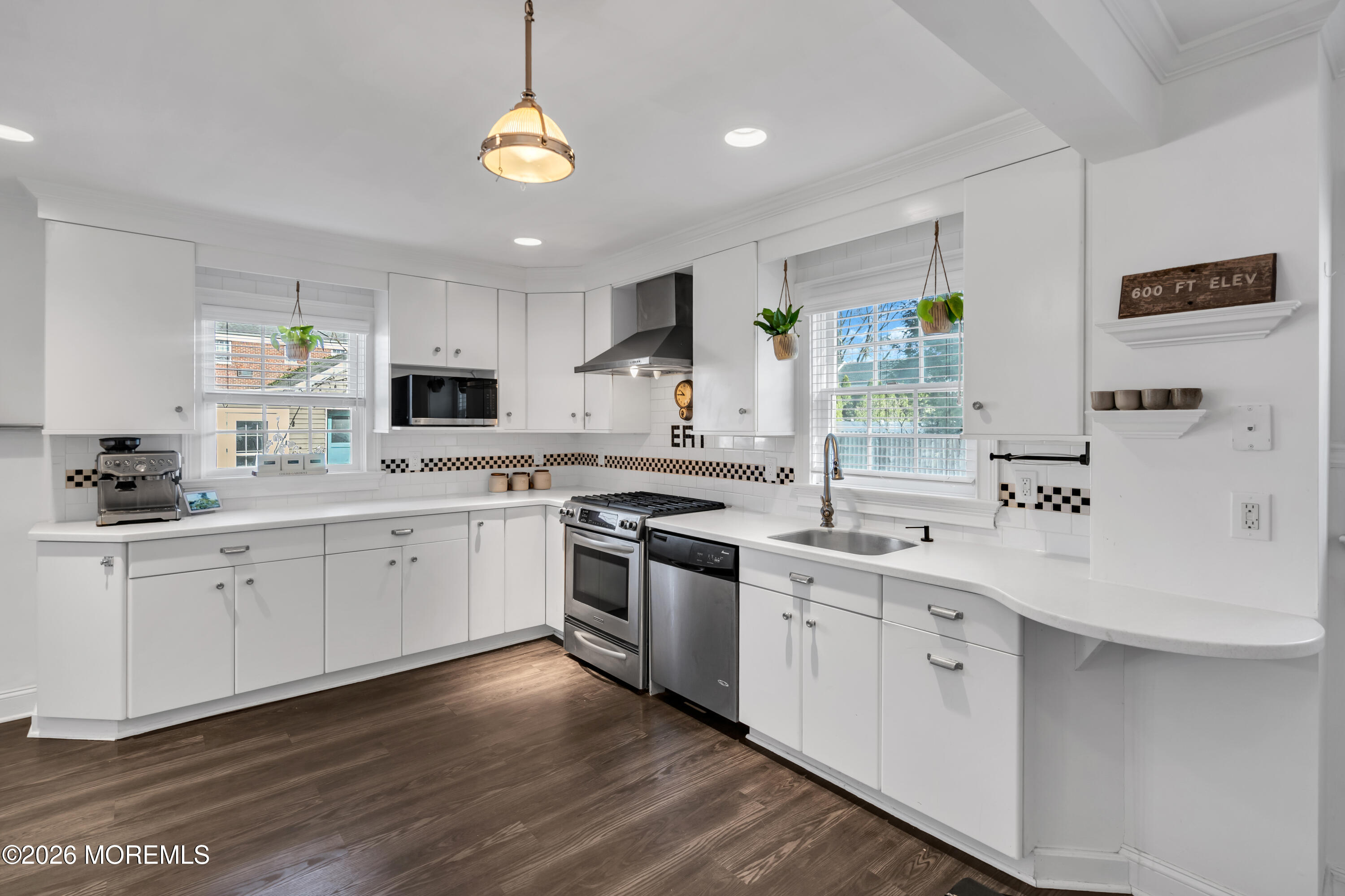 24 St Nicholas Place Red Bank, NJ 07701 - Photo 12 of 45 13-print-13-print-DSC09182