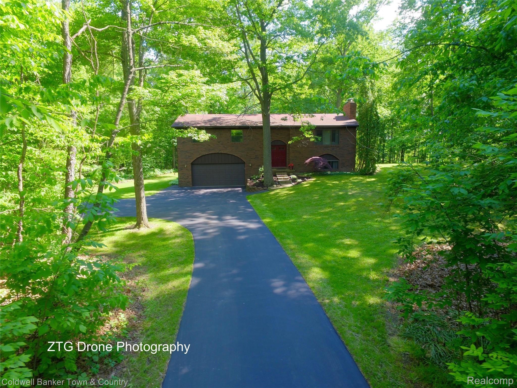 3863 Warner Road Howell, MI 48855 - Photo 2 of 30 3863 Warner