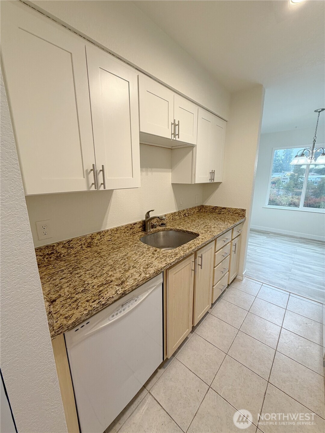 615 75th Street Southeast, Unit C52 Everett, WA 98203 - Photo 4 of 19