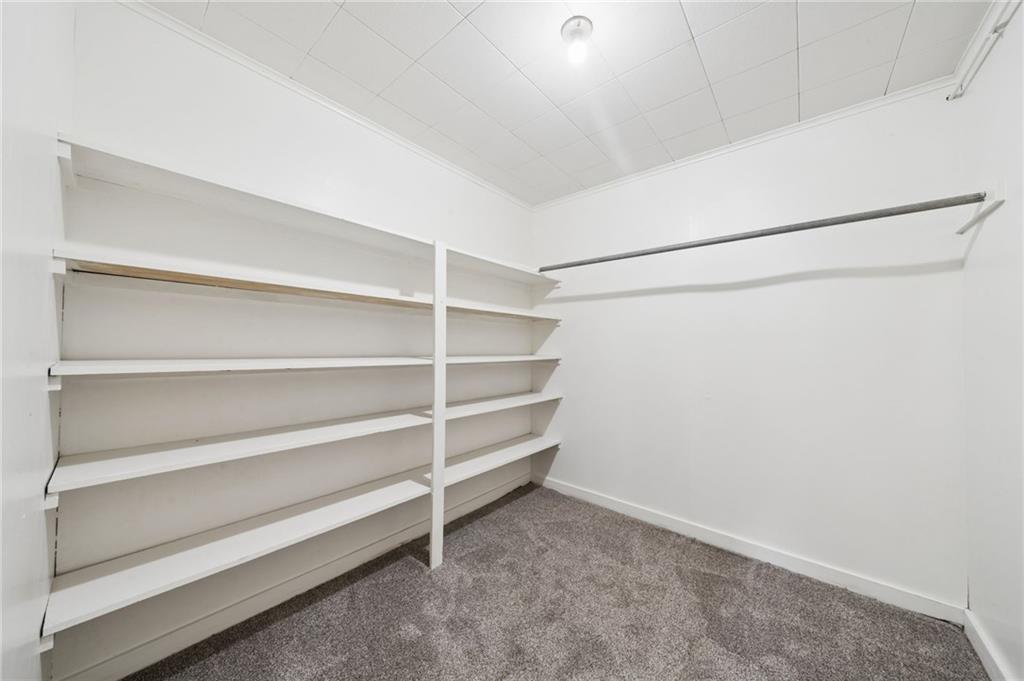 1154 Pittsburgh Road Valencia, PA 16059 - Photo 26 of 37 Right Unit closet