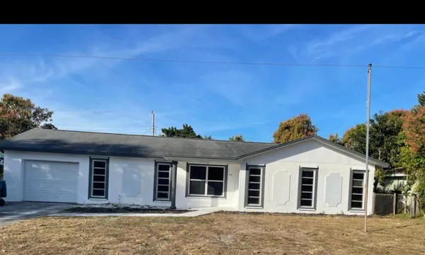 $3,800 | 175 Southeast 27th Place, Boynton Beach, FL 33435