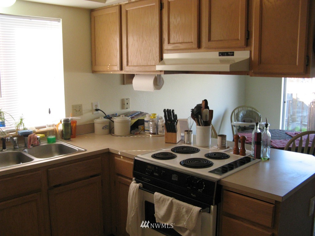 7413 Upper Ridge Road Everett, WA 98203 - Photo 3 of 8