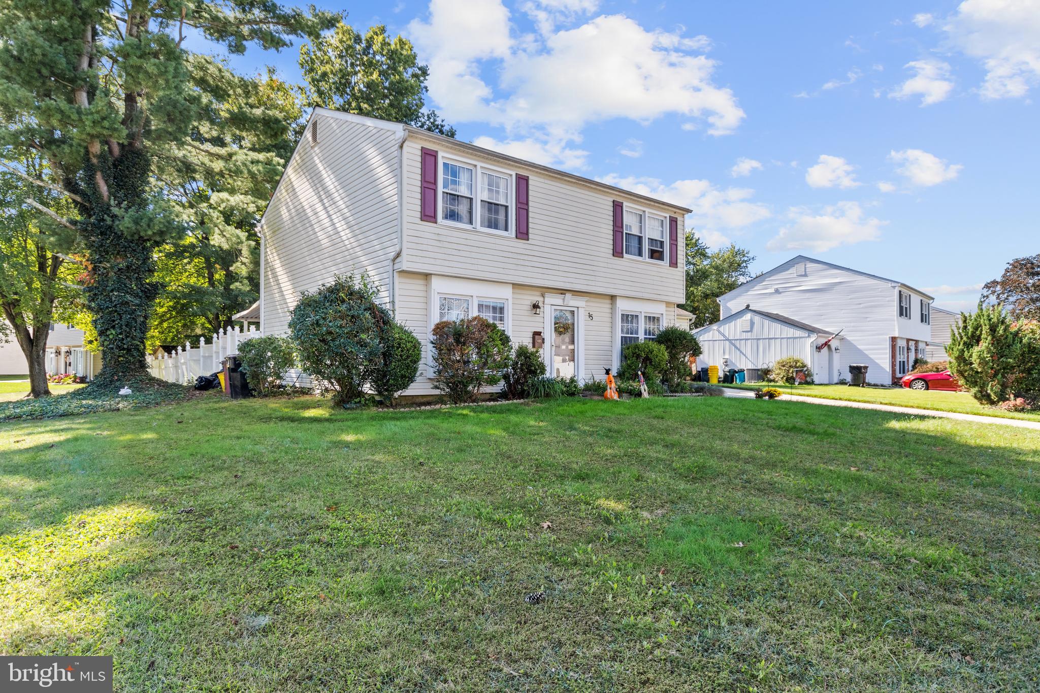 15 Hartford Road Laurel Springs, NJ 08021 - Photo 3 of 27