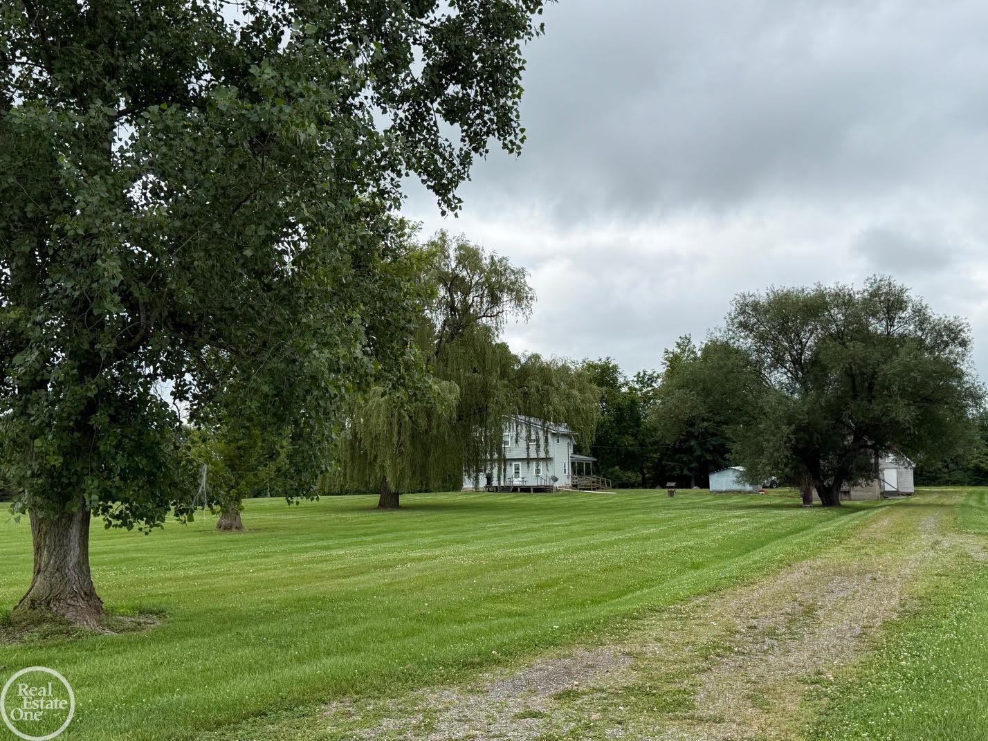 15594 Bryce Road Capac, MI 48014 - Photo 7 of 44 Gallery Image 7