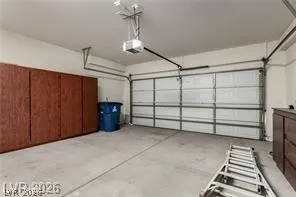 $2,200 | 6092 Fox Creek Avenue, Las Vegas, NV 89122