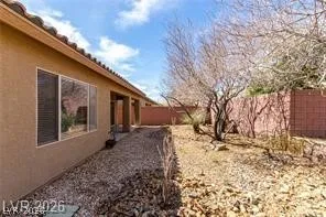 $2,200 | 6092 Fox Creek Avenue, Las Vegas, NV 89122