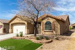 $2,200 | 6092 Fox Creek Avenue, Las Vegas, NV 89122