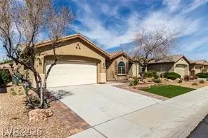 $2,200 | 6092 Fox Creek Avenue, Las Vegas, NV 89122
