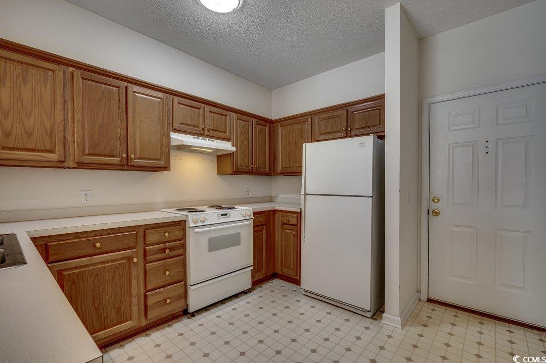 7304 Sweetwater Boulevard, Unit 7304 Murrells Inlet, SC 29576 - Photo 6 of 39