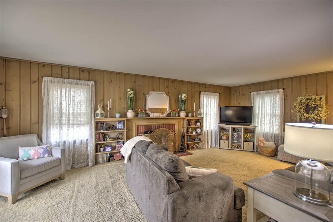 1560 West Sunset Avenue Decatur, IL 62522 - Photo 8 of 26 Gallery Image 8