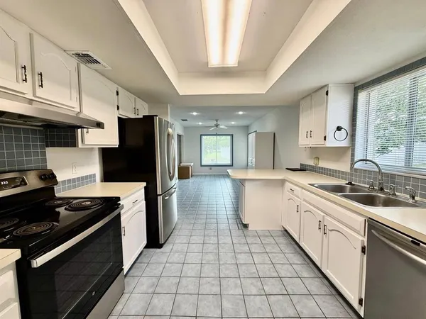 $2,500 | 1839 Tumbleweed Court, Wesley Chapel, FL 33543