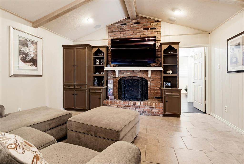 4005 Kerr Circle Farmers Branch, TX 75244 - Photo 3 of 25