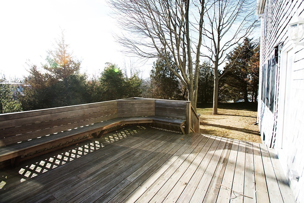 23 Spring Valley Road Hull, MA 02045 - Photo 11 of 12