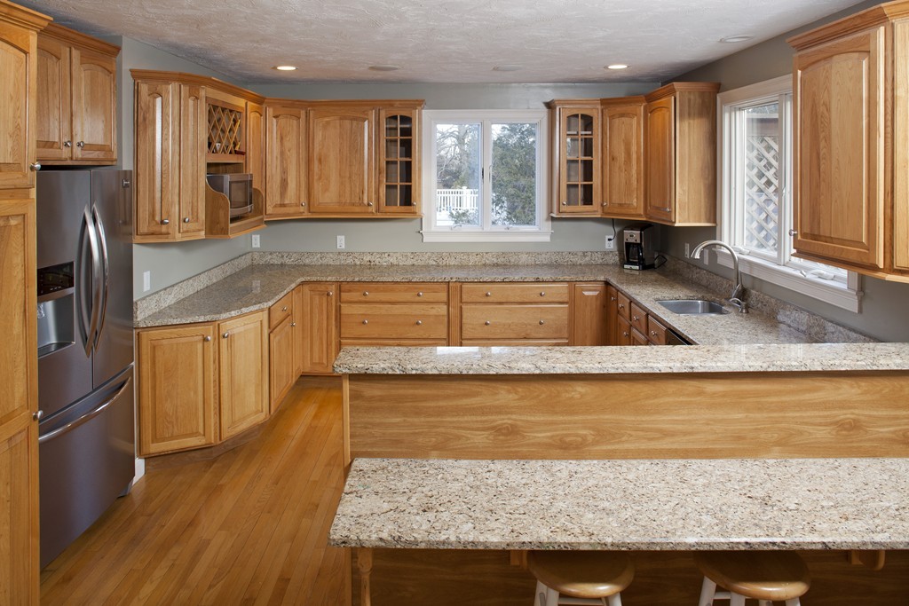 23 Spring Valley Road Hull, MA 02045 - Photo 2 of 12