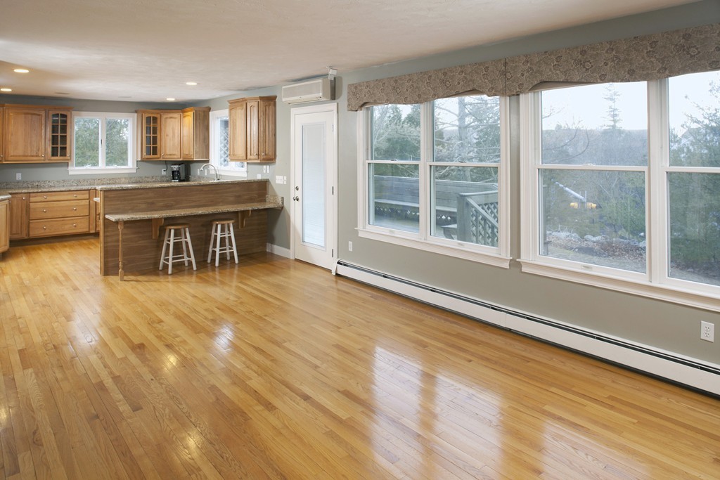 23 Spring Valley Road Hull, MA 02045 - Photo 3 of 12