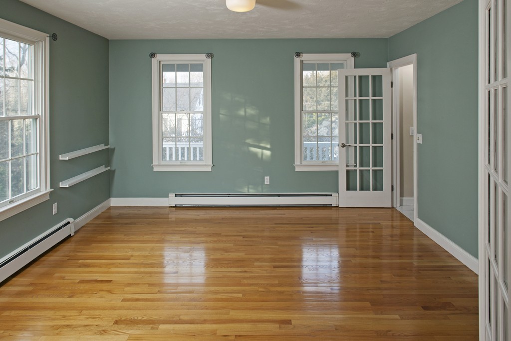 23 Spring Valley Road Hull, MA 02045 - Photo 5 of 12
