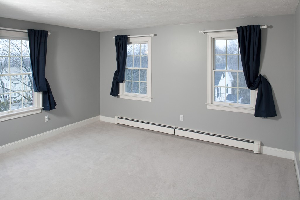 23 Spring Valley Road Hull, MA 02045 - Photo 6 of 12