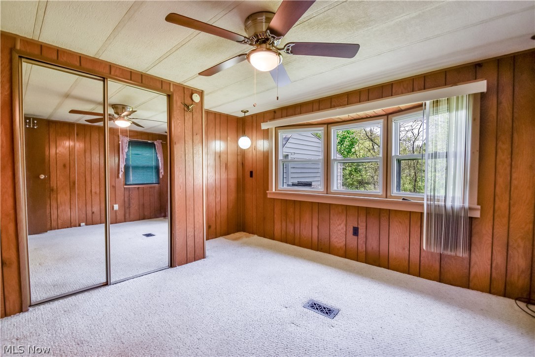 112 Lakeside Way Southwest Warren, OH 44481 - Photo 8 of 16