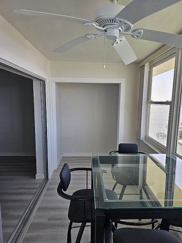 4725 Cove Circle, Unit 1002 St. Petersburg, FL 33708 - Photo 11 of 64