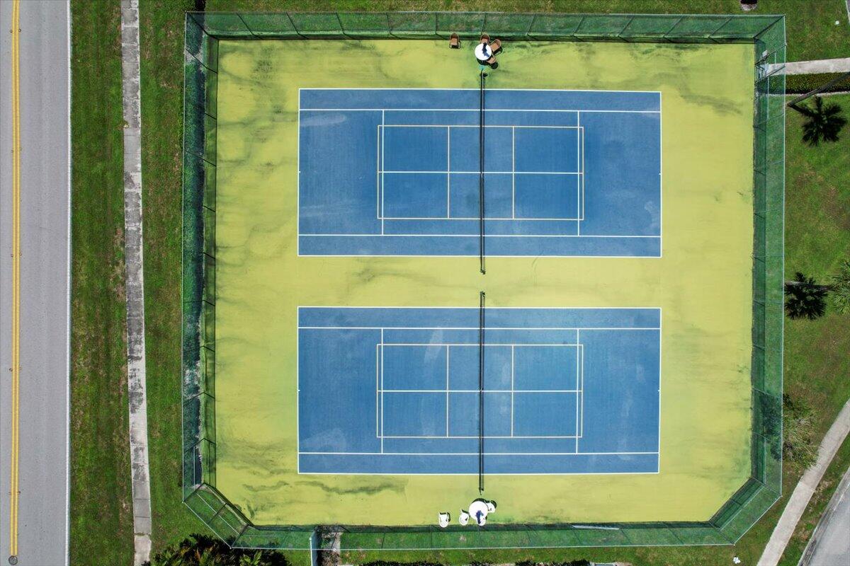 102 Doe Trail Jupiter, FL 33458 - Photo 20 of 21 Tennis Court