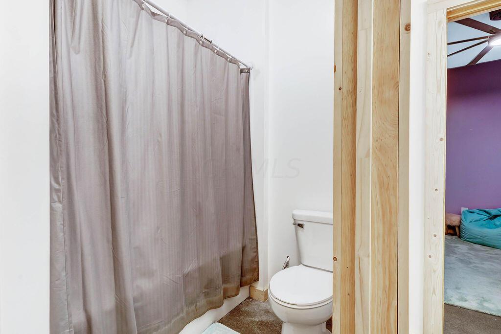 4550 Marietta Road Southwest Junction City, OH 43748 - Photo 27 of 45 Full Bathroom
