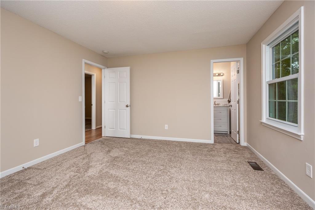 6912 Bridgewood Road Clemmons, NC 27012 - Photo 14 of 30 Gallery Image 14