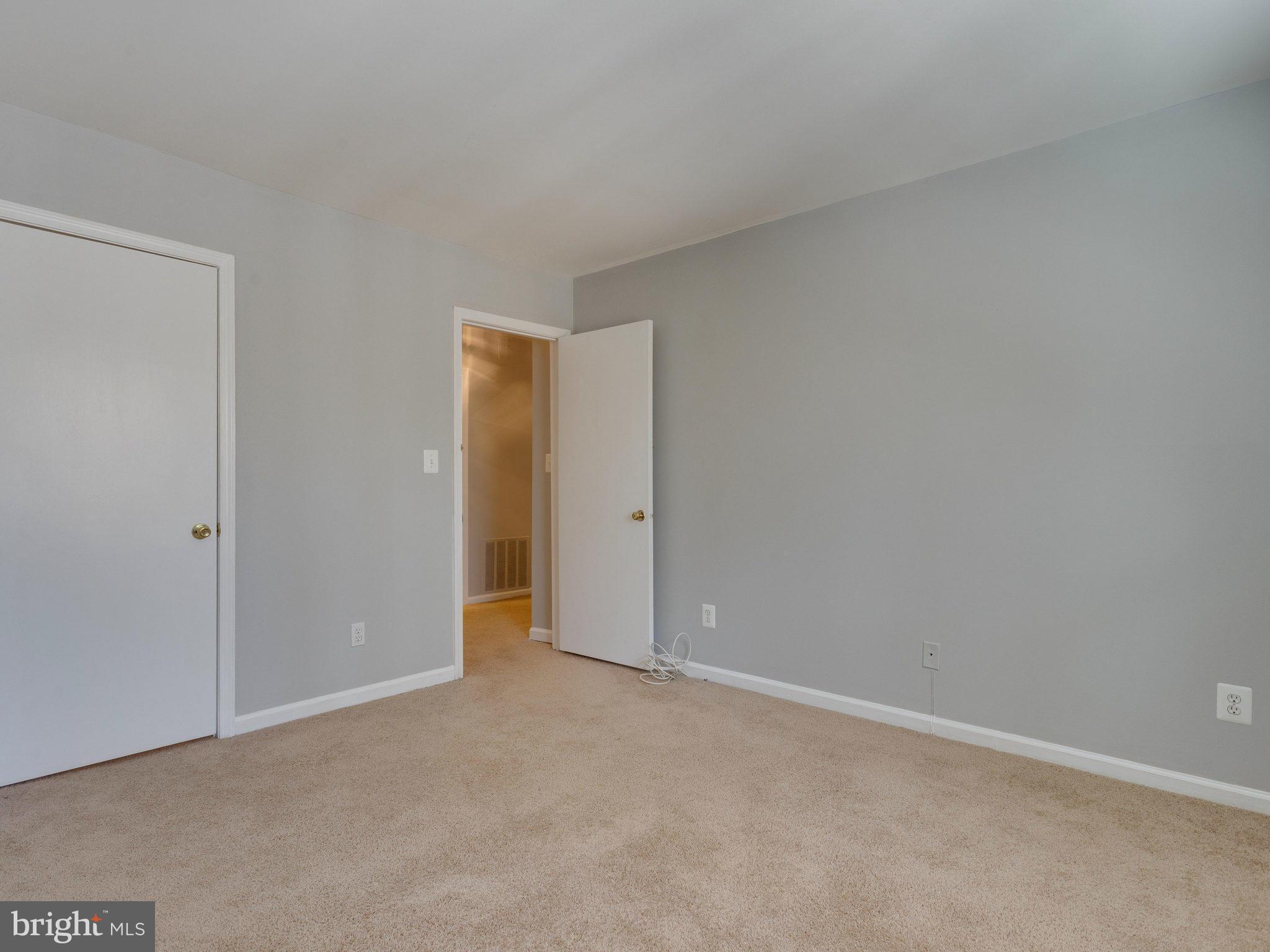 5900 Kingsford Road, Unit H Springfield, VA 22152 - Photo 22 of 30 Bedroom (Master)