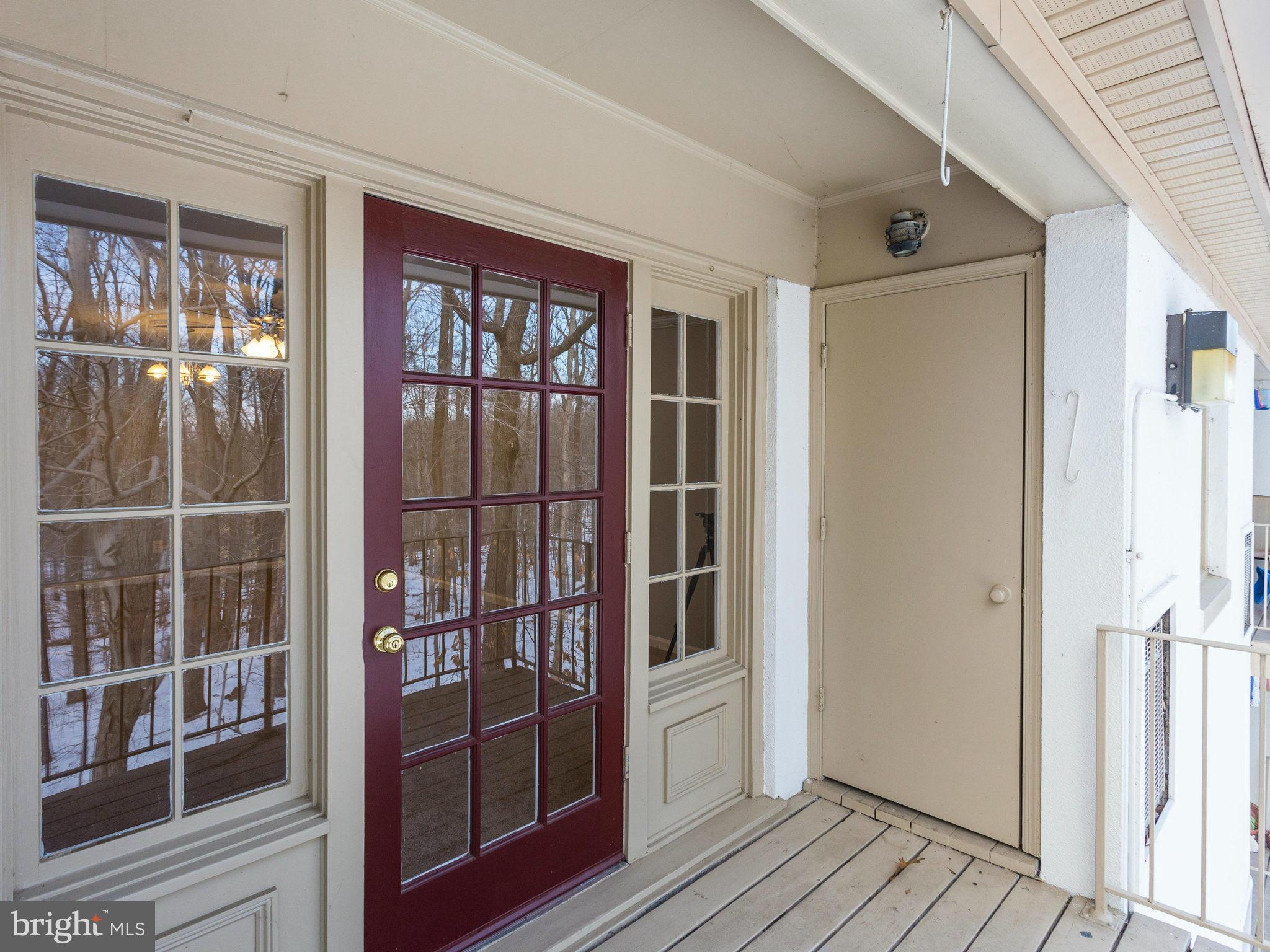 5900 Kingsford Road, Unit H Springfield, VA 22152 - Photo 6 of 30 Balcony/Deck