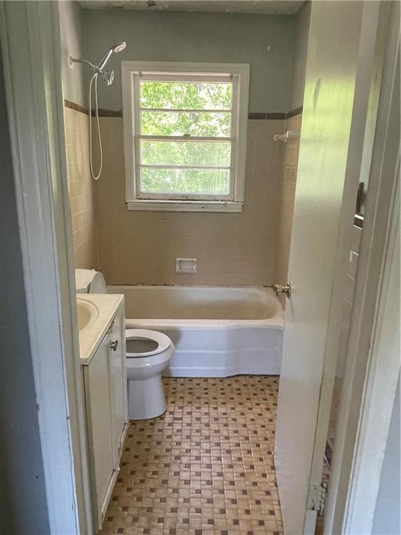 2095 Whites Mill Road Decatur, GA 30032 - Photo 4 of 18