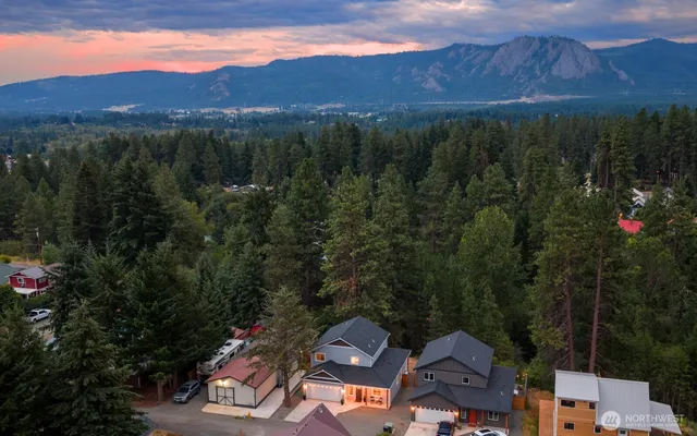 $599,000 | 607 North Park Street, Cle Elum, WA 98922