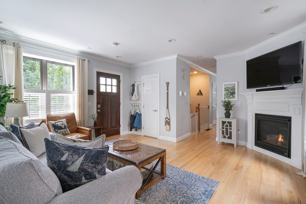 35 Rutherford Avenue, Unit 1 Boston, MA 02129 - Photo 1 of 28