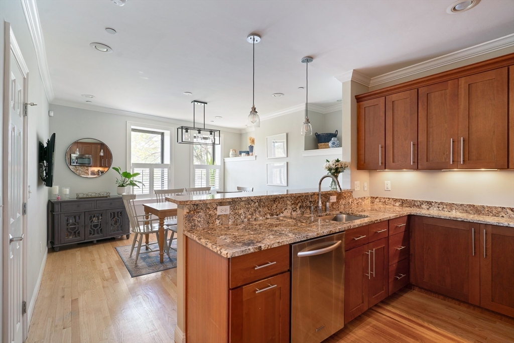 35 Rutherford Avenue, Unit 1 Boston, MA 02129 - Photo 7 of 28