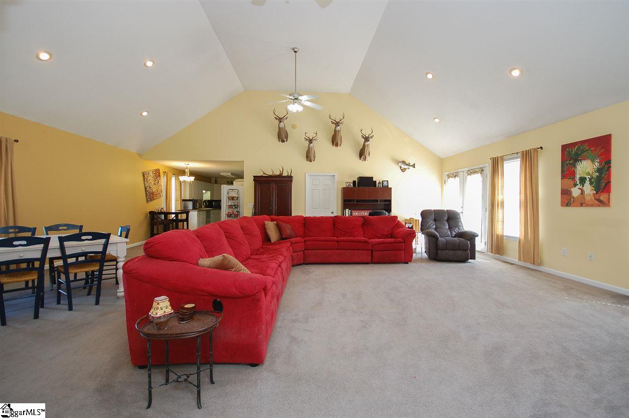 521 McKinney Road Simpsonville, SC 29681 - Photo 7 of 29 Gallery Image 7