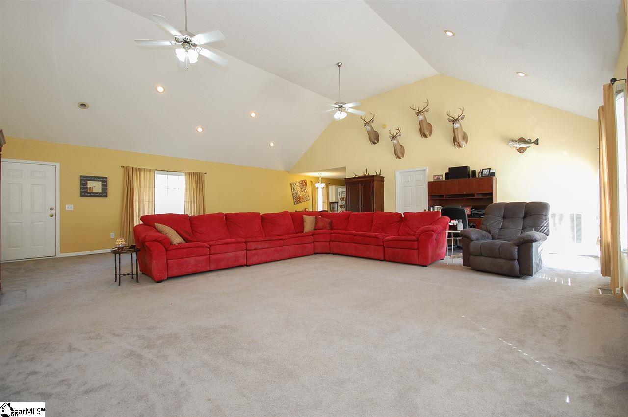 521 McKinney Road Simpsonville, SC 29681 - Photo 8 of 29 Gallery Image 8